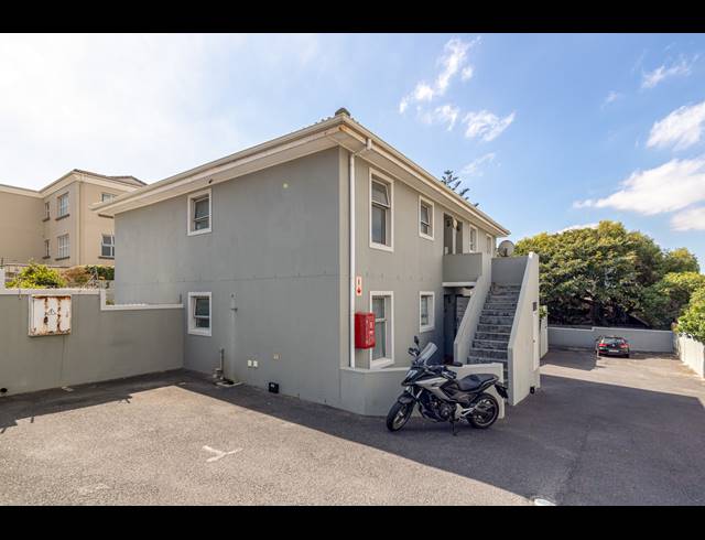 2 BEDROOM APARTMENT FOR SALE IN BEACHFRONT